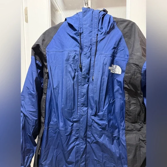 The North Face Men’s Summit Series GORE-TEX® Jacket-Vintage - Picture 2 of 15